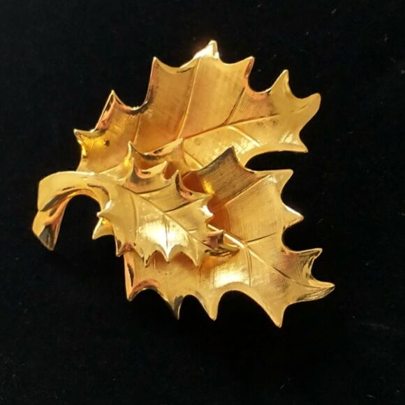 Autumn Leaf Leaves Cluster Brooch Pin Lightweight Vintage Gold Tone Shiny Estate - Picture 12 of 13